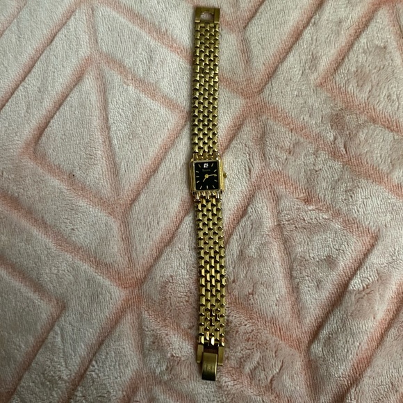 Bulova gold diamond watch - Picture 5 of 8